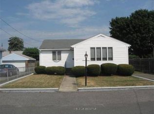 62 Derby Rd, Revere, MA 02151