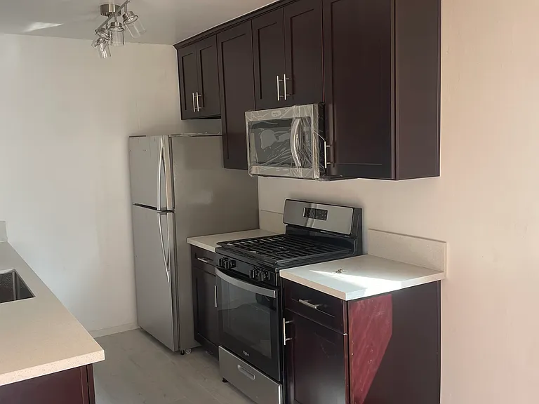 1125 Rexford Dr #3 — Photo 6