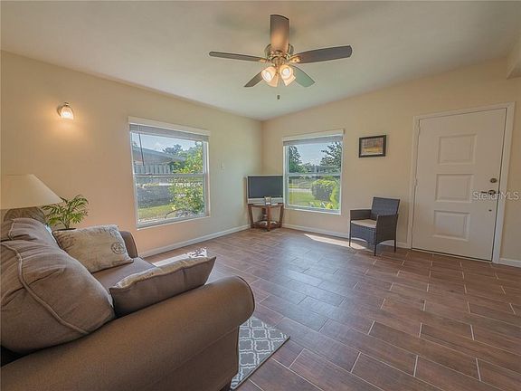 5th image of 1309 Malone Dr