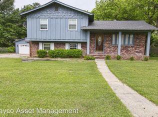 5500 Longview Dr, Adamsville, AL 35005