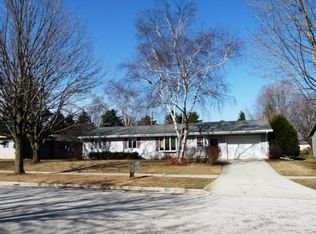 1409 Hillcrest Ave, Kewaunee, WI 54216