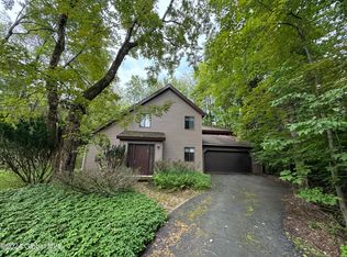 1 Durham Way, Clifton Park, NY 12065