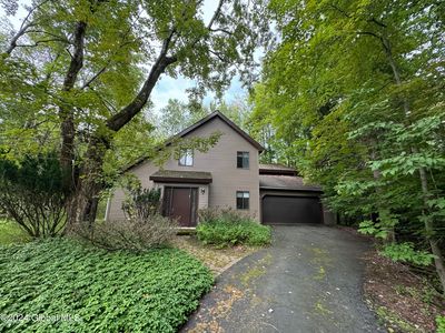 1 Durham Way, Clifton Park, NY, 12065