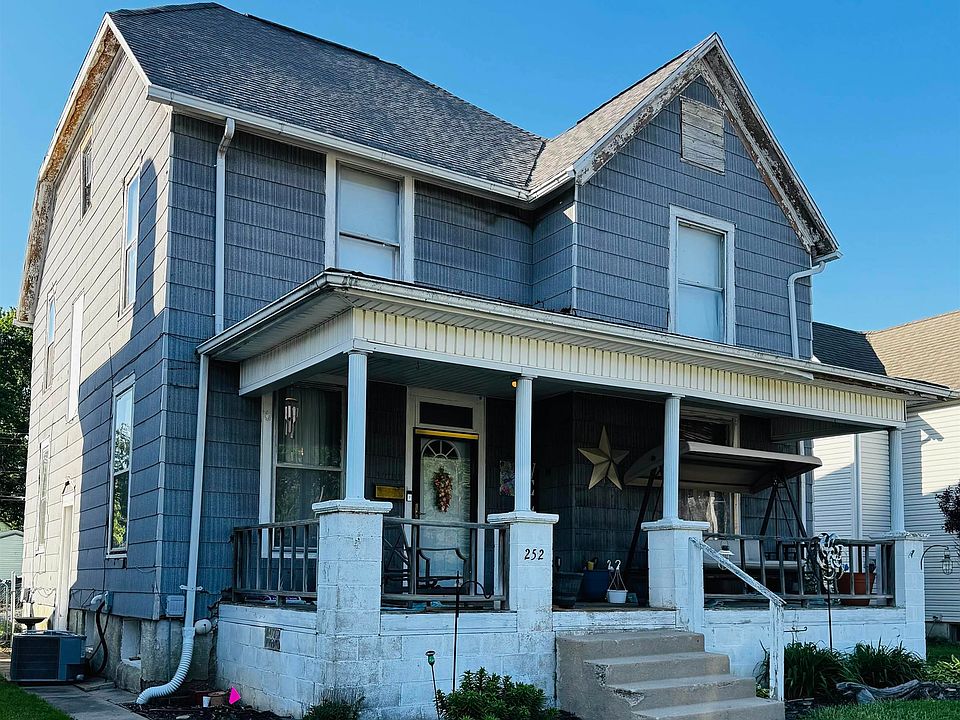 1st image of 252 W 10th St