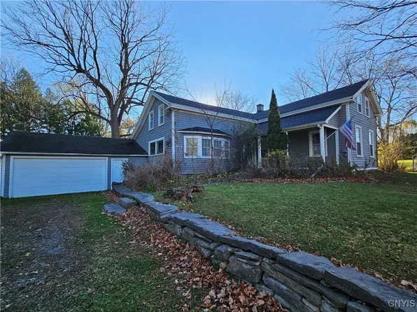 4942 W Seneca Tpke, Syracuse, NY 13215