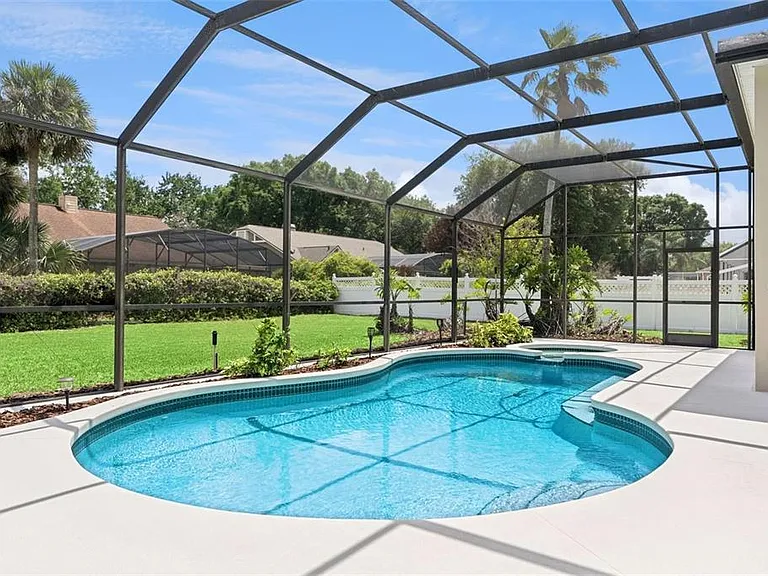 3865 Winding Lake Cir — Photo 4