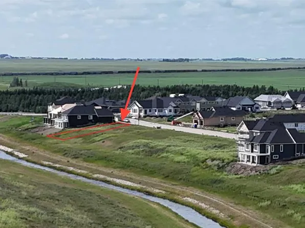 379 Muirfield Cres, Wheatland County, AB T0J 1Y1