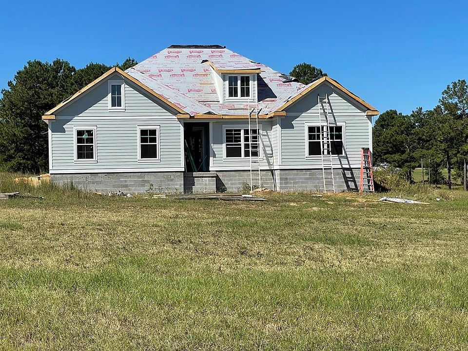 2nd image of 546 Woodridge Ln