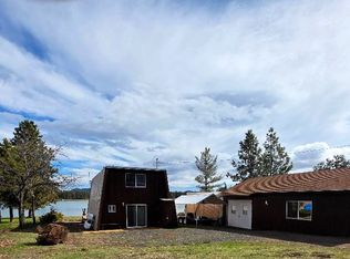 73 S Lakewood Rd, Tygh Valley, OR 97063