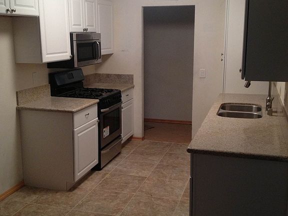 Tile Flooring/SS Appliances