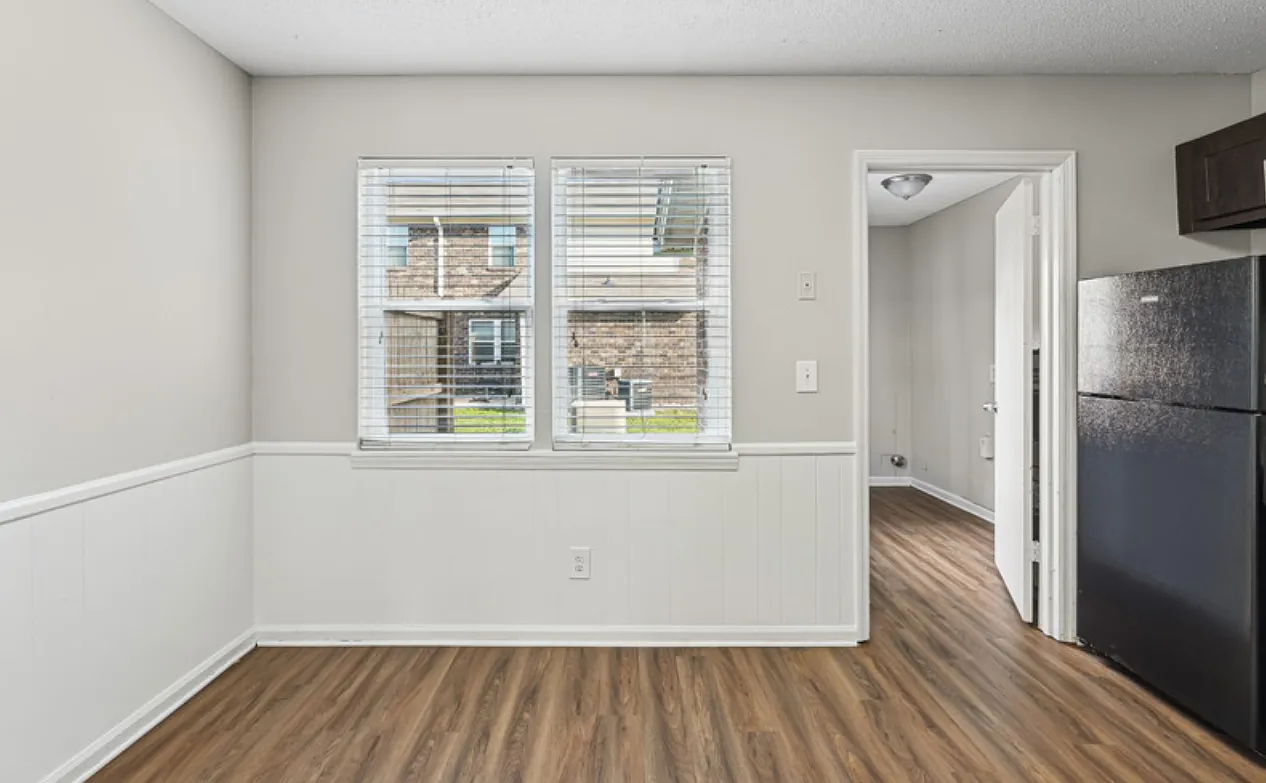 Rosewood Townhomes — Photo 2