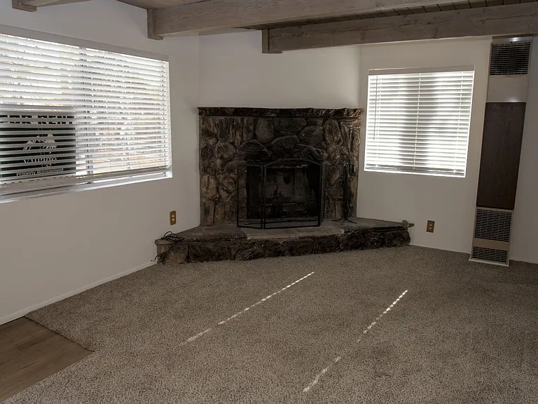 690 Talmadge Rd — Photo 4