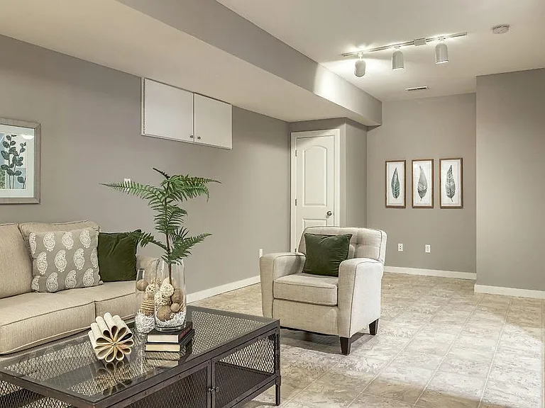 11910 Crystal Dr — Photo 14