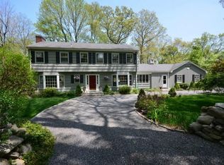 41 Gray Birch Rd, Stamford, CT 06903