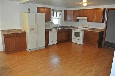 3rd image of 3519 E Sumner Lake Dr