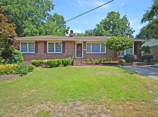 1215 Fort Dr, Hanahan, SC 29410