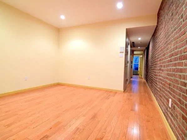 1160 1st Ave APT 2, New York, NY 10065