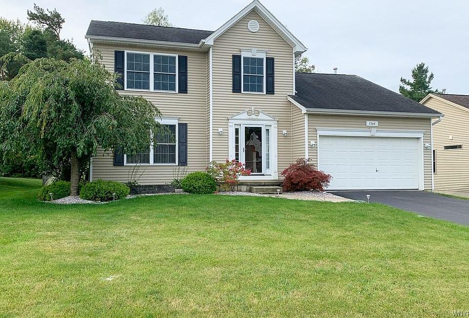 1st image of 1364 Evergreen Dr
