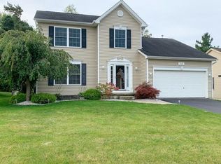 1364 Evergreen Dr, Lake View, NY 14085