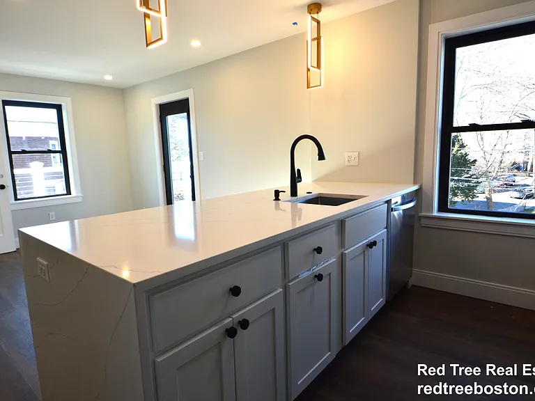 35 Hunnewell Ave #3 — Photo 13
