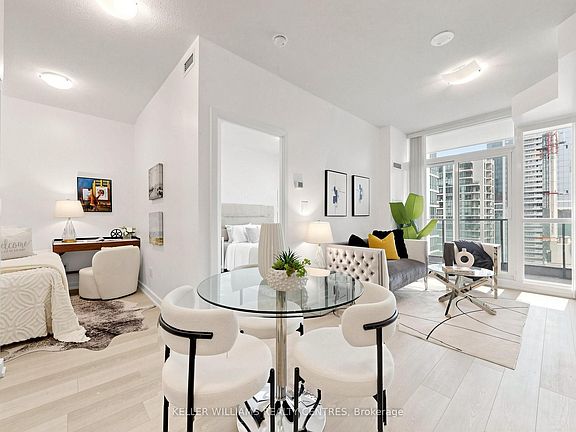 3rd image of 33 Bay St #3305