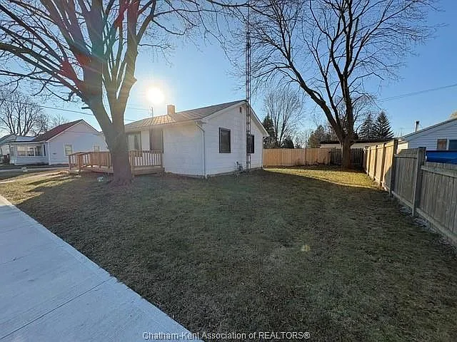 119 Lorne Ave — Photo 3