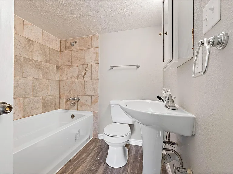 5501 Menard Ave — Photo 8