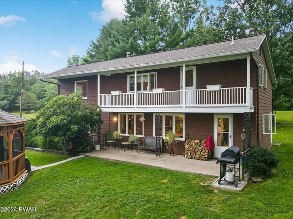 49 King Acres Rd, Bethany, PA 18431