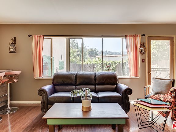 2nd image of 2232 N Beachwood Dr APT 12