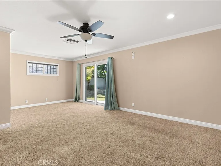 5081 Howard Ave — Photo 21