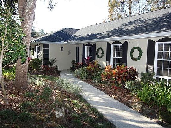 2nd image of 104 Valley Ct