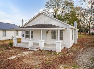 215 W Boney St, Clinton, NC 28328
