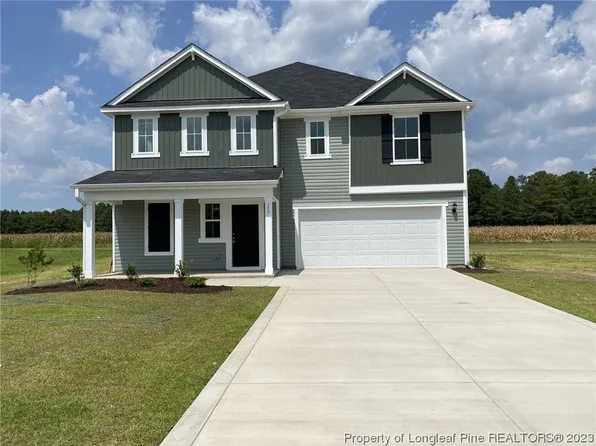 157 Hayloft Ct, Raeford, NC 28376