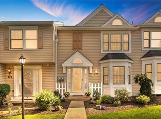 222 Fieldbrook Dr, Canonsburg, PA 15317