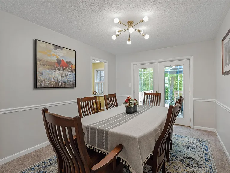 107 Barbary Ct — Photo 13