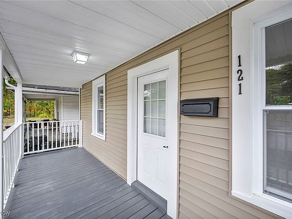 4th image of 121 Parkview Ct