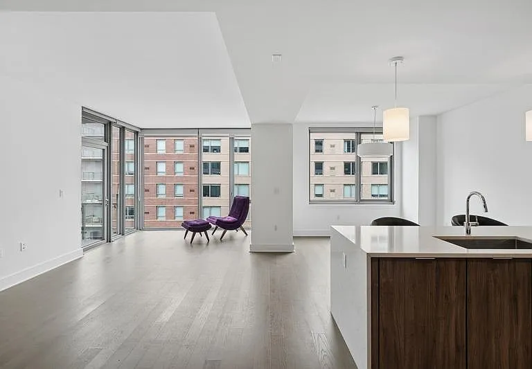 9 Avenue At Port Imperial #818 — Photo 2