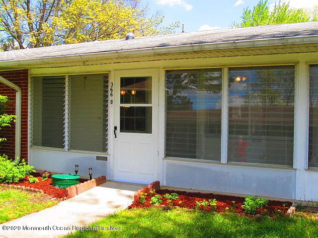 1st image of 366B Chesterfield Ct