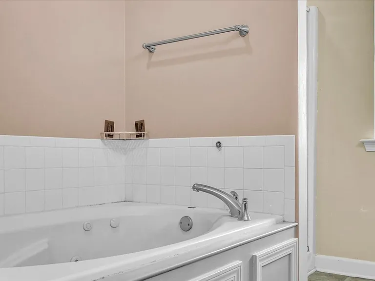 256 Savannah Ln — Photo 37