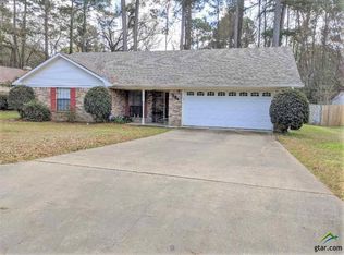 804 Redbud Ln, Longview, TX 75604