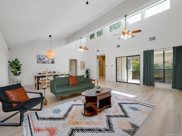 15226 Moss Way, San Antonio, TX 78232