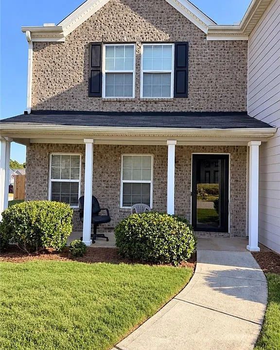 3568 Rock Ridge Dr