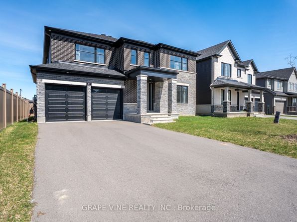 61 Adrift St, Ottawa, ON K4M 0N1