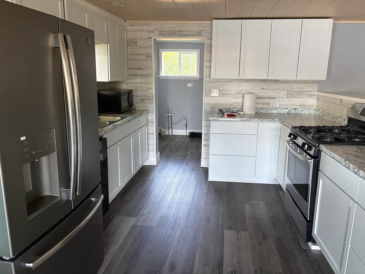 Mallard Dr, Greenville — Photo 2
