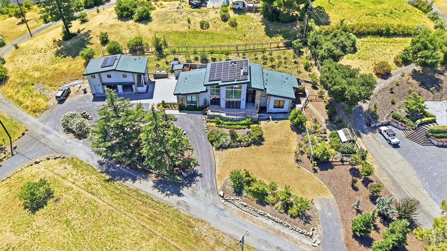 5363 Wilshire Drive - Photo 4