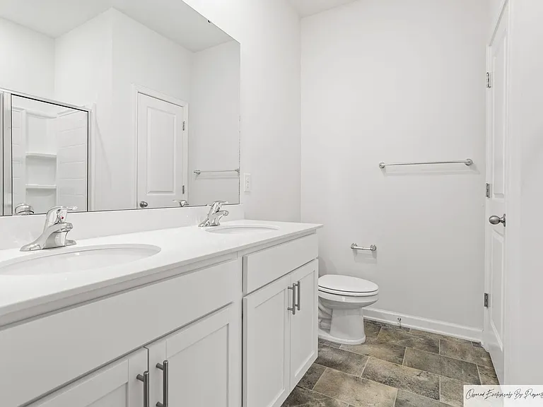 568 Stone Hollow Dr — Photo 14