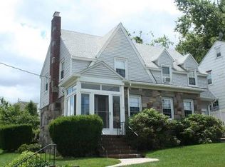 78 Oakdene Ave, Teaneck, NJ 07666