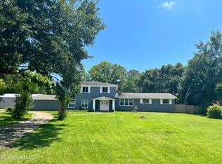 5424 Grierson St, Moss Point, MS 39563