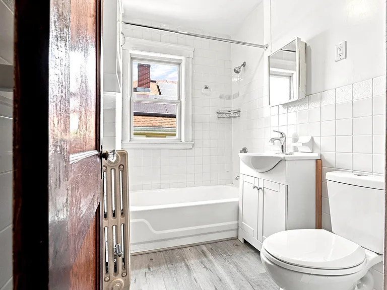 23-25 Suncrest Rd #2 — Photo 9