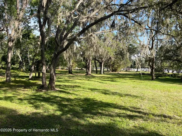16305 Wiscon Rd, Brooksville, FL 34601